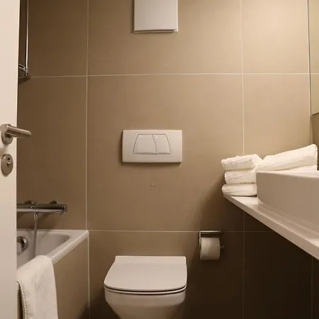 Bolero 4.5 Dachzimmerwohnung Lägenhet